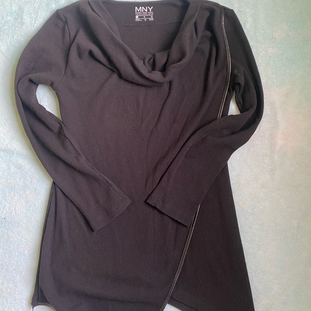 Marc New York Performance Size L Black Color Top